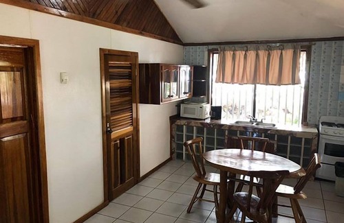 Half Moon Bay Cabin | Coconut Tree West End