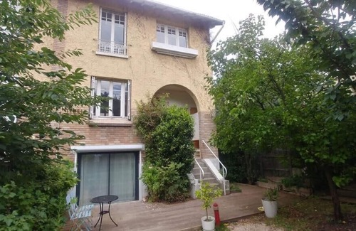 Clamart Apartment | Cocoon with garden and terrace near Paris