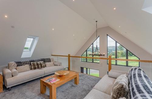 Carno House | Coed Y Pentre