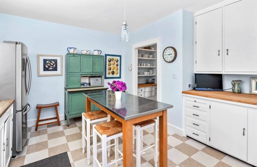 Cohasset Cottage | Cohasset gem steps to Sandy Beach! 2 bed cottage and 3 bed cottage
