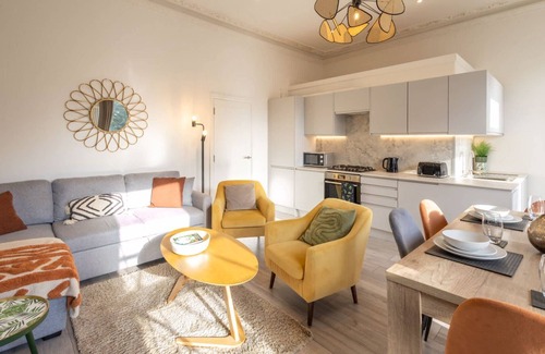 Eastbourne City Centre Apartment | Cohost Partners - Elegant Escape Eastbourne