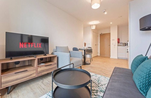 Theatreland Birmingham Apartment | Cohost Partners Stylish 1BR Central Birmingham