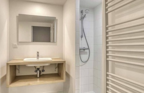 Annemasse Apartment | Colivi Spacious Suite 40m2 Annemasse Station - Separate Living Room