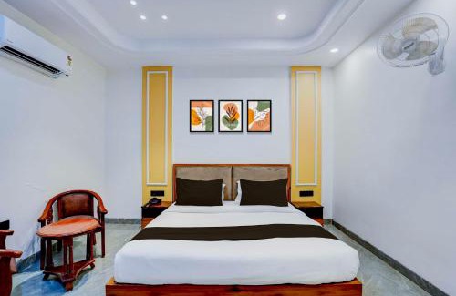 Greater Noida Hotel | Collection O Expo Mart Ansal Golf Link 1