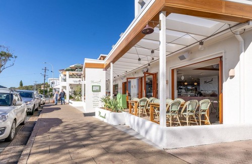 Nelson Bay Apartment | Collendina, 4/19 Kurrawa Close - fantastic water views and sea breezes