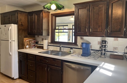 Oneonta House | Colone Cottage, Goodyear Lake, swimming, fishing, 3 kayaks, captivating view