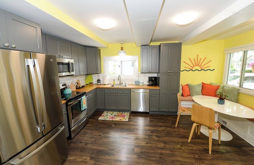 Tawas City House | Colorful & Fun 3br/2ba GEM in East Tawas - Close to Sand, Shops, and Sunrises!
