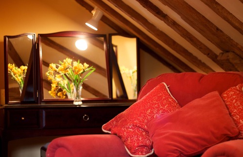 Woodbridge Bed & Breakfast | Colston Hall Farmhouse B&B