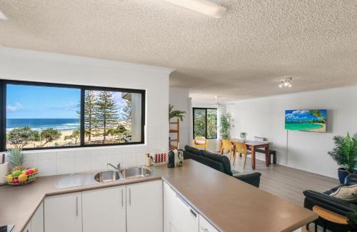 Caloundra Apartment | Columbia Point U6 7 Bulcock Beach Esp