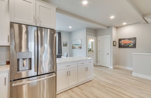 Hammond House | Columbia River Views: Spacious Hammond Getaway!