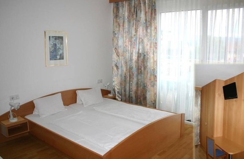 Sankt Kanzian am Klopeiner See House | Comfort double room with pull-out couch - Hotel Turnersee