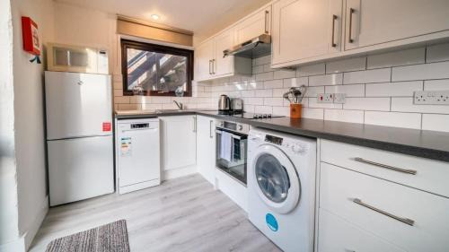 Widemouth Bay House | Combination of 2 Fantastic Coastal Cottages nr Bude