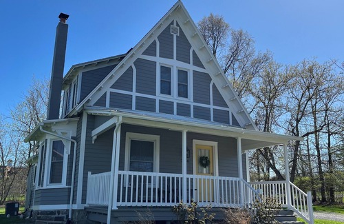 Keuka Park House | Come and enjoy the fall foilage in the Finger Lakes!