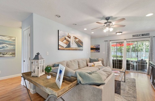 Long Beach House | Come check out Reel Paradise!