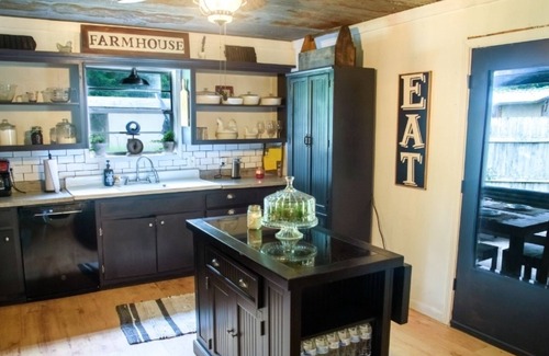 Hatton House | Come enjoy the Ouachitas. Private pond. National Forrest 3.5 hrs from Dallas. .