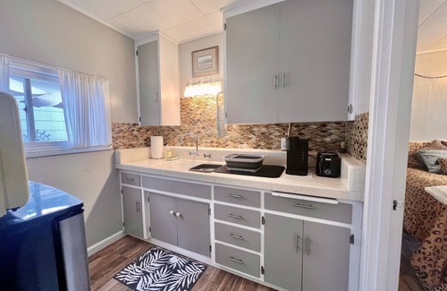 Carson City Cottage | Come experience this cozy cottage in the heart of it all!