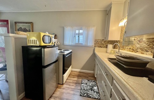 Carson City Cottage | Come experience this cozy cottage in the heart of it all!