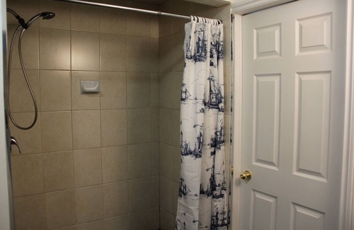 Halton Hills House | Come relax at our country oasis, close to Toronto, Lake Ontario & Niagara