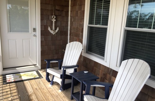 Avon House | Come Seas the day at this beautiful beach house!