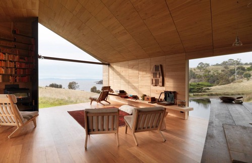 Maple Heights House | Come stay a night or two!