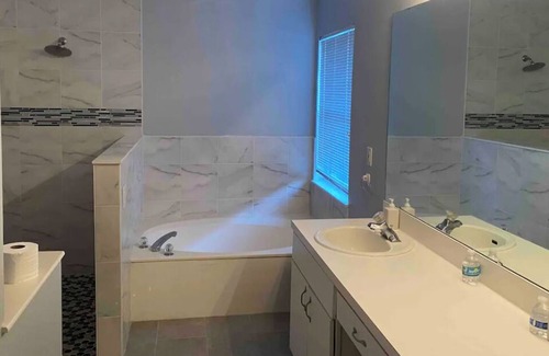 Orlando House | Come stay at our wonderful spacious home ask whatever you want