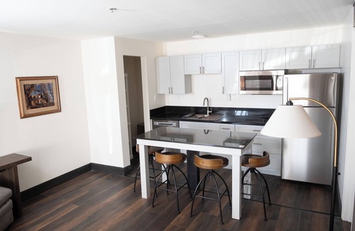 Minden Hotel | Come stay in this 1st floor 2 bedroom suite!