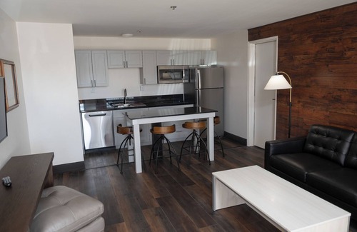 Minden Hotel | Come stay in this 1st floor 2 bedroom suite!