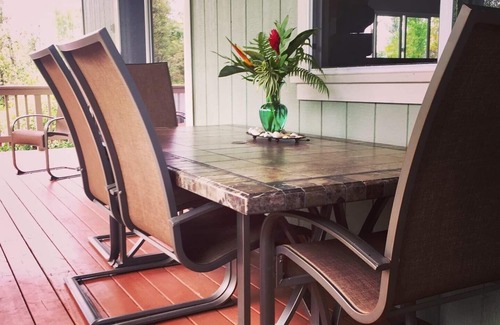 Keaau House | Come & stay with us at the beautiful & peaceful Bird's Nest