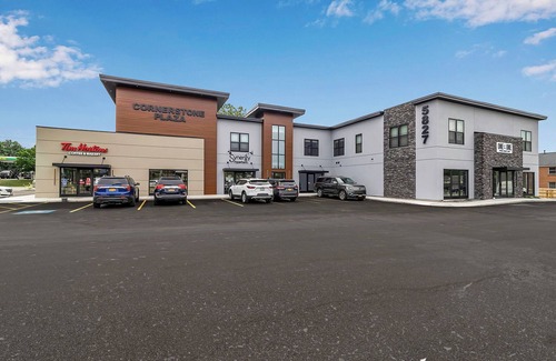 Lancaster Apartment | Come stay with us at our Ultra Modern Loft Apartments @ Cornerstone Plaza !