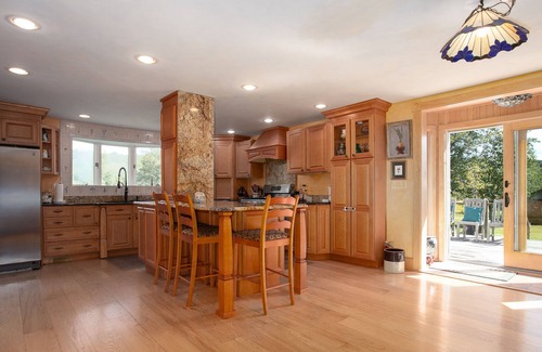 Sand Lake Other | Come to our lake house, pick apples, kayak & enjoy the fall foliage.