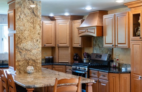 Sand Lake Other | Come to our lake house, pick apples, kayak & enjoy the fall foliage.