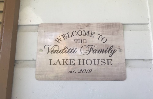 Seneca Falls House | Come to wine country and enjoy spectacular views of Cayuga Lake