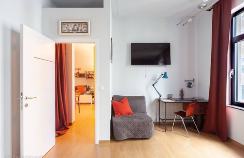 Quartier du Centre - Centrumwijk House | Comenstay.be/ Bold Colors Vintage 4-bedroom, 3-bath APT @ 2min from GRAND PLACE!