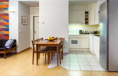 Quartier du Centre - Centrumwijk House | Comenstay.be/ Bold Colors Vintage 4-bedroom, 3-bath APT @ 2min from GRAND PLACE!