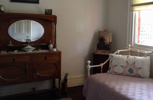 Bridgetown House | Comfort and convenience await you in this cosy, historic, cottage.