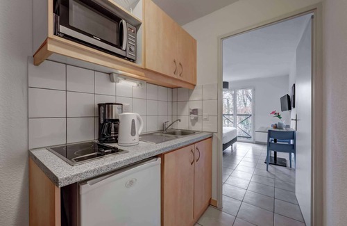 Divonne-les-Bains Apartment | Comfort Aparthotel Divonne L'Oree du Parc