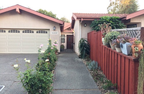 Davis Apartment | Comfort in Davis - for you and your pet !