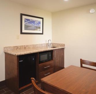 Downtown Des Moines Hotel | Comfort Inn & Suites Event Center
