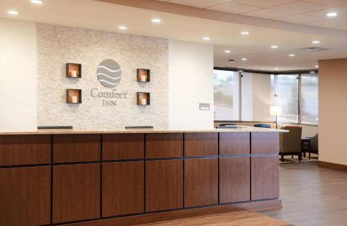 Downtown Des Moines Hotel | Comfort Inn & Suites Event Center