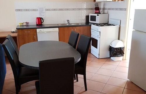 Sale Hotel | Comfort Inn & Suites King Avenue