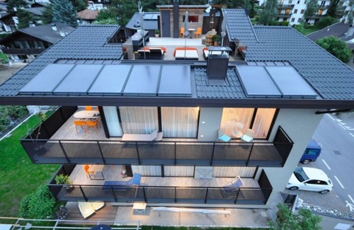 Rabla House | Comfort Rock Crystal
