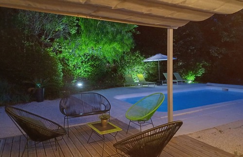 Auriol Apartment | Comfortable 3* studio with garden, swimming pool,. - Location: night/week/month (on request)