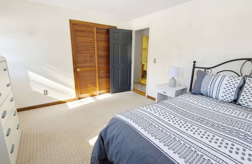 Wellfleet House | Comfortable 3BD--Central A/C, Enclosed Outdoor Shower, Deck, Close to Gull Pond