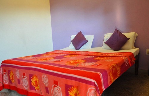 Rishikesh Cottage | Comfortable AC Rooms Near the Ganga