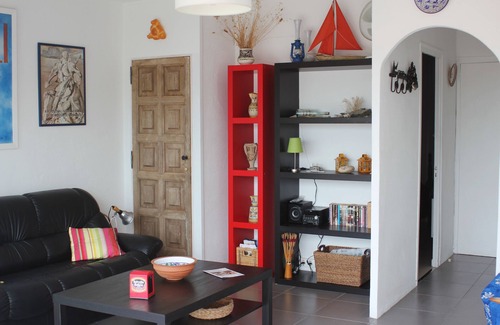 Cadaques Apartment | Comfortable apartment, very quiet, superb sea view, sleeps 4/6