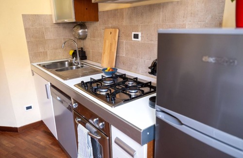 Livorno Apartment | Comfortable apartment near train station, ship boarding, central market.