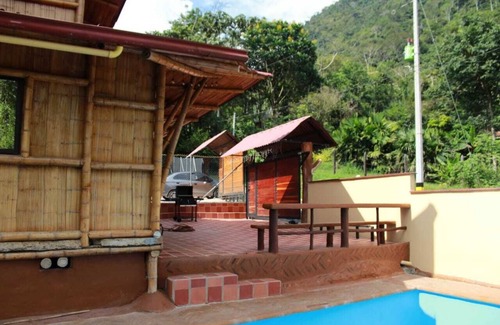 Coffee Triangle Cabin | Comfortable cabin, with diverse landscapes and the spectacular Santodomingo river