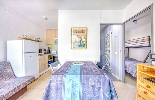 Hourtin Port House | Comfortable Chalet Near the Beach and Marina – Garden, Parking, Leisure Facilities