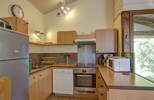 Rochetaillee Cottage | Comfortable cottage in Saint-Étienne, 2 bedrooms, terrace, pellet stove, near amenities