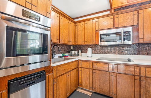 Bayfield Cabin | Comfortable Dog-Friendly Home within Walking Distance of Lake - Wooded Setting
